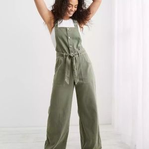 SOLD! Aerie overalls